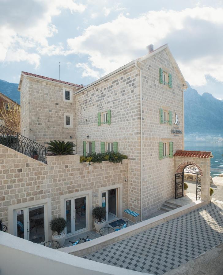 Hotel Libertas Kotor Exterior foto