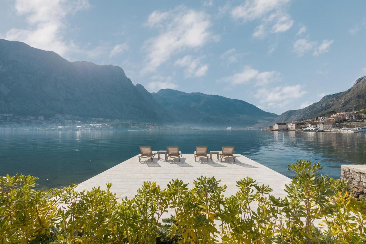 Hotel Libertas Kotor Exterior foto